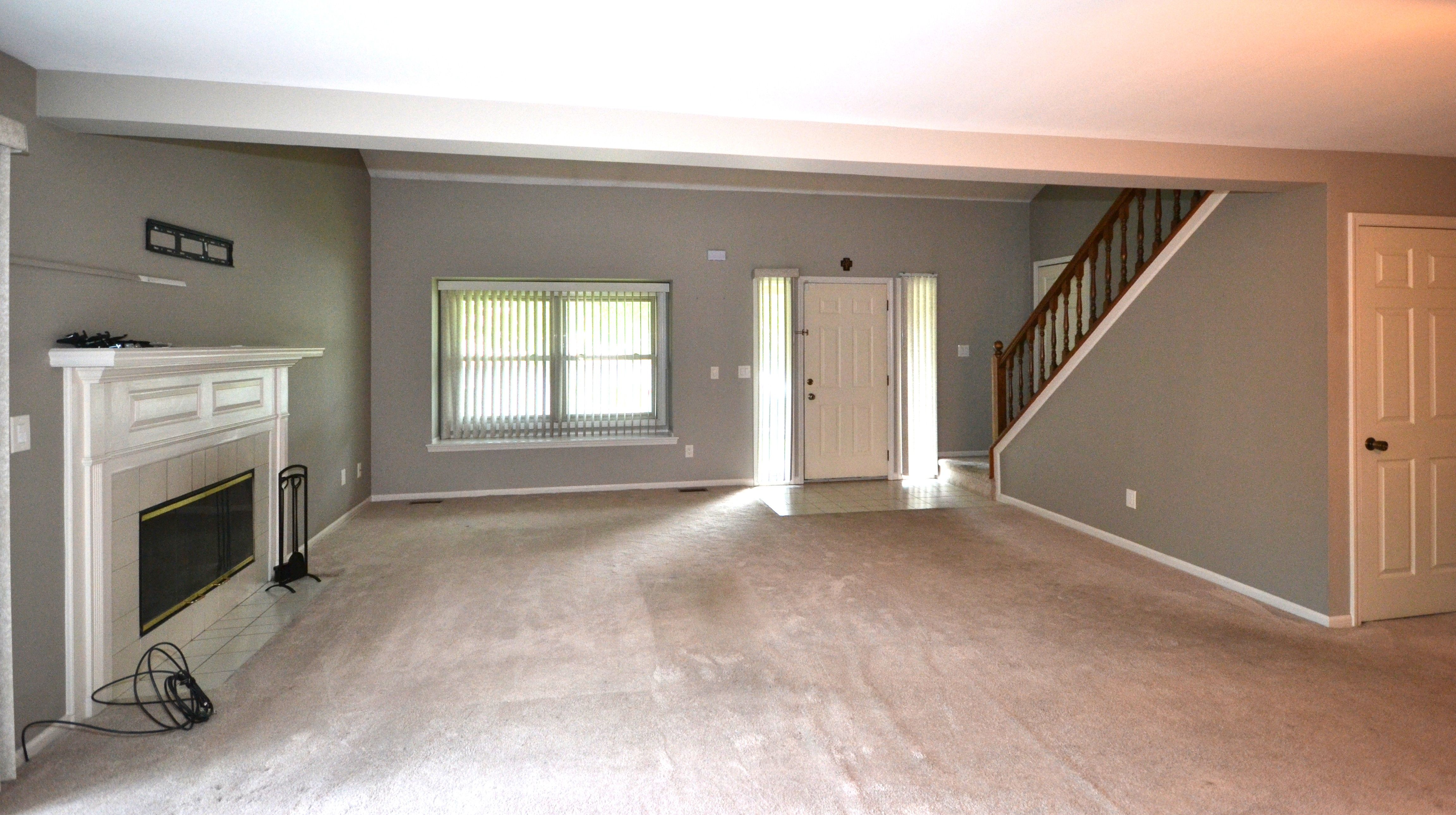 Dearborn City, Michigan 48124, United States, 2 Bedrooms Bedrooms, ,3 BathroomsBathrooms,Residential,Pending,131924