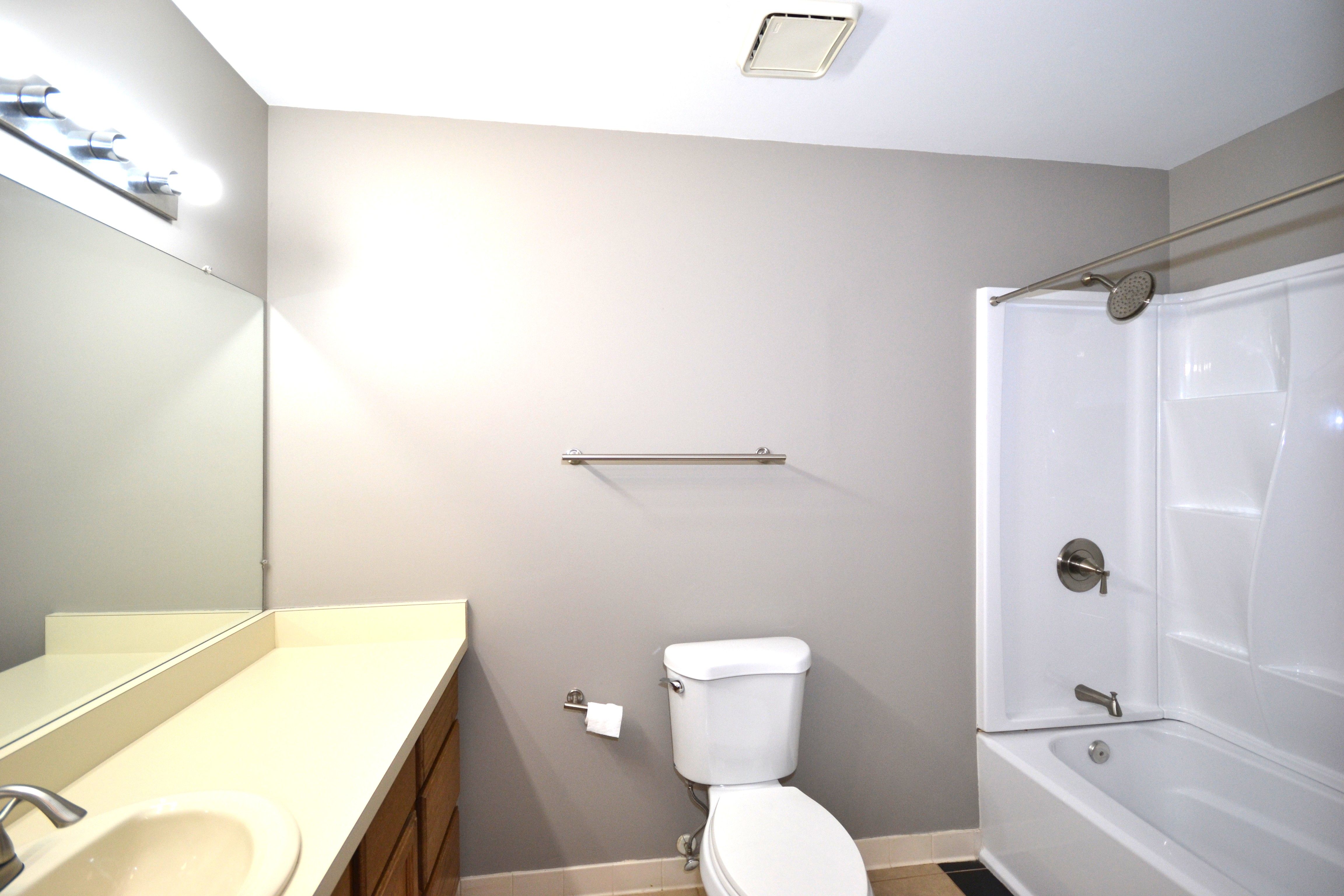 Dearborn City, Michigan 48124, United States, 2 Bedrooms Bedrooms, ,3 BathroomsBathrooms,Residential,Pending,131924