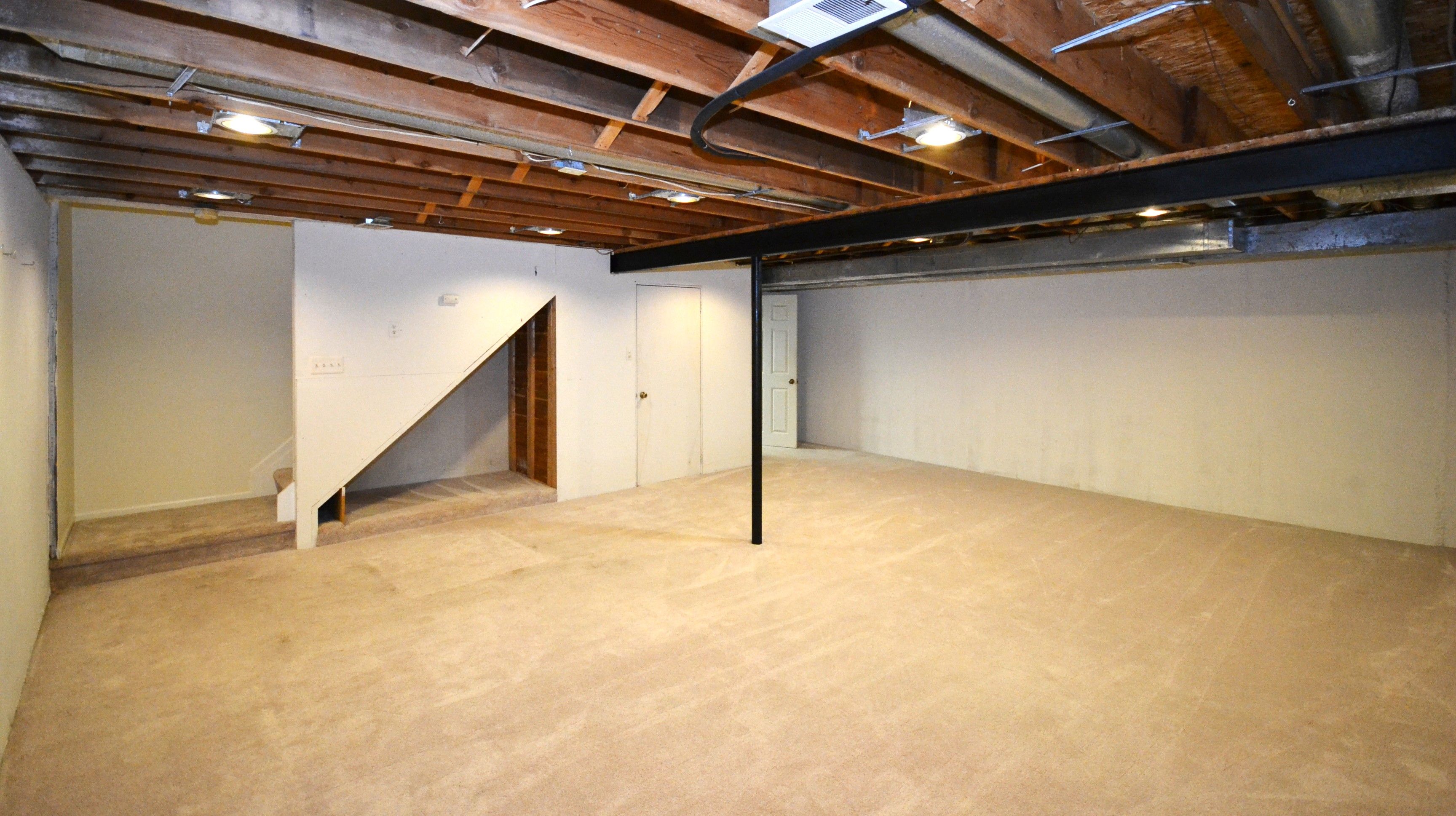 Dearborn City, Michigan 48124, United States, 2 Bedrooms Bedrooms, ,3 BathroomsBathrooms,Residential,Pending,131924