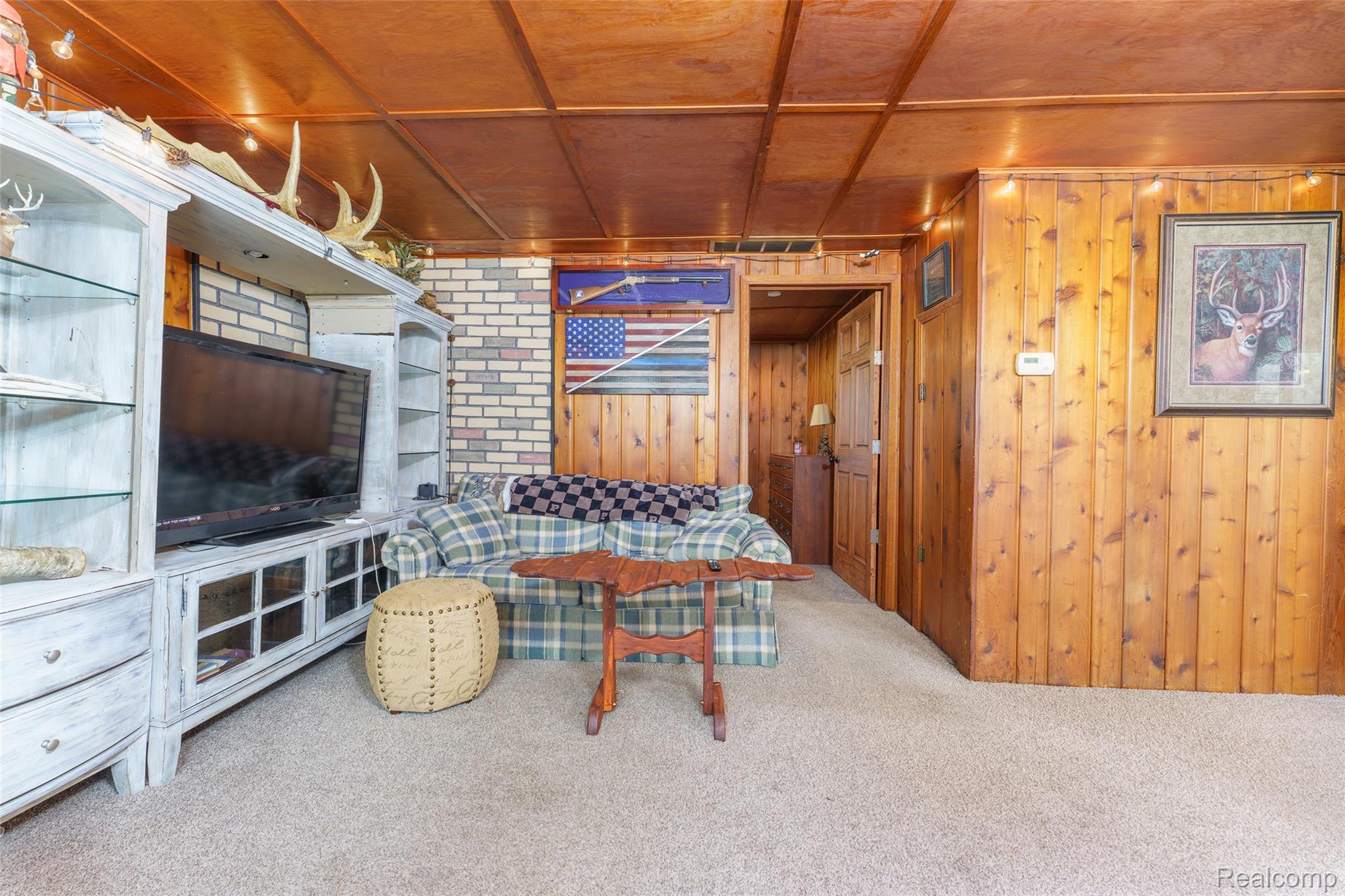 522 E FRANK Street E