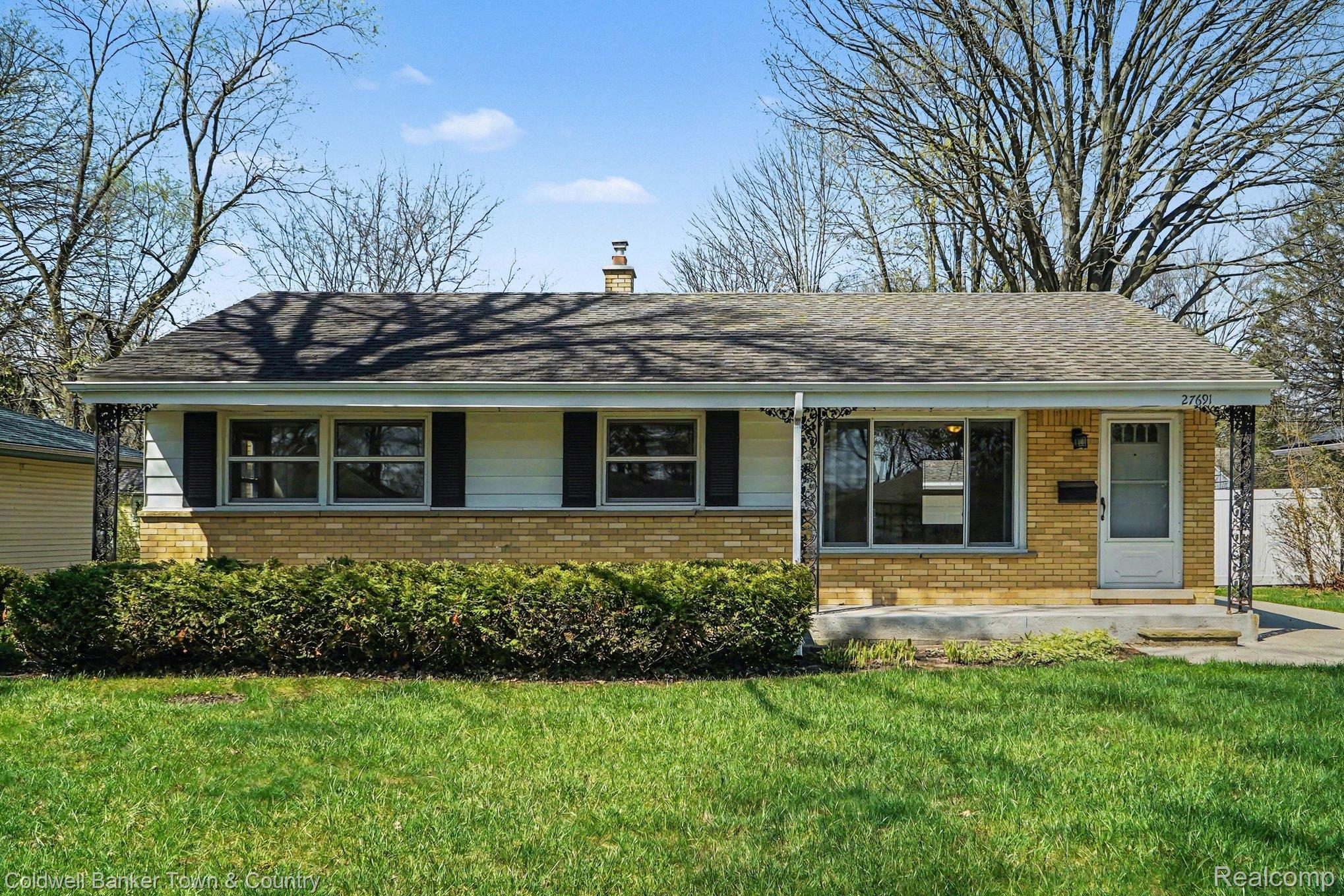 27691 Lexington Parkway