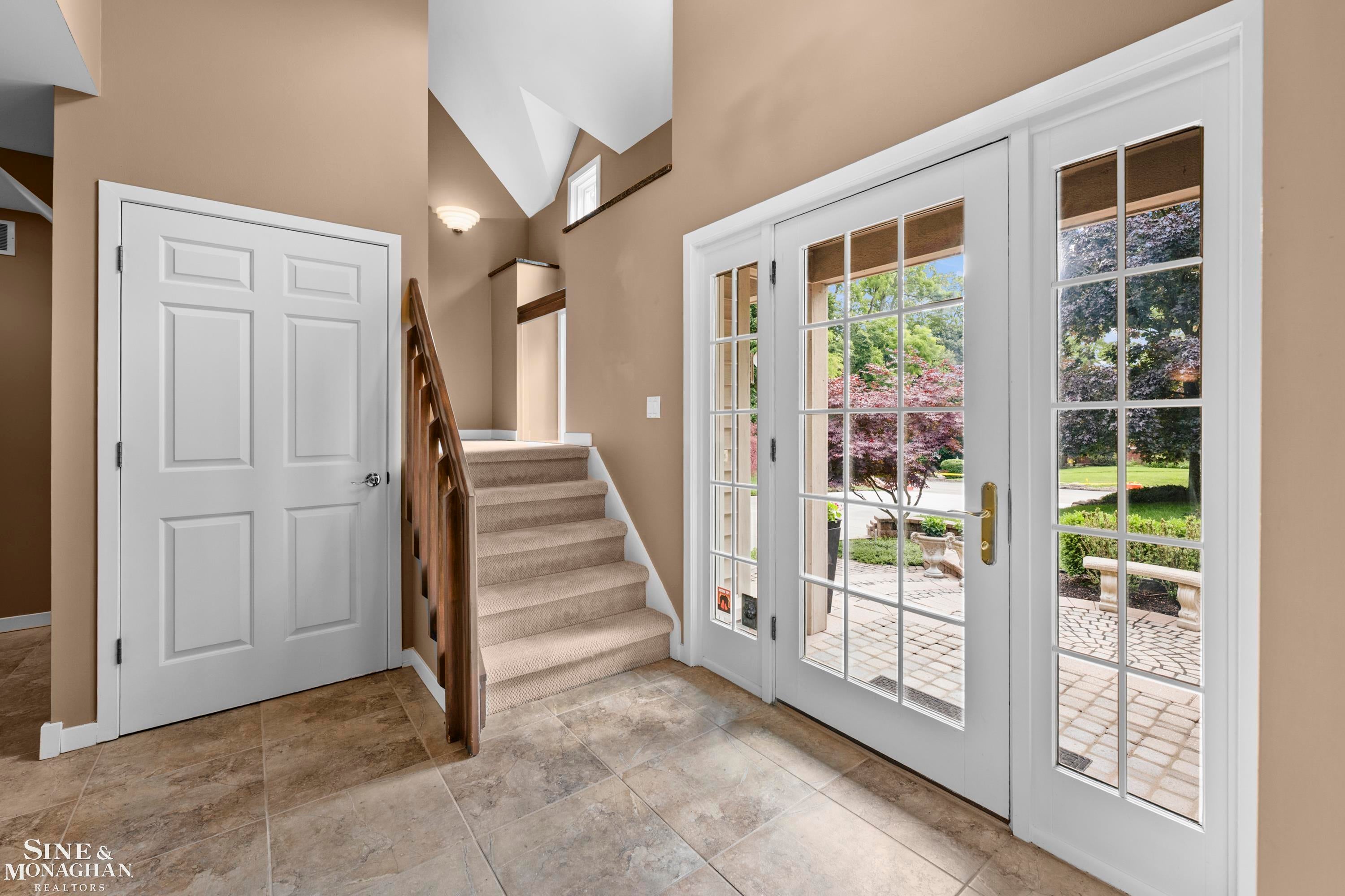 25963 Ridgewood Drive