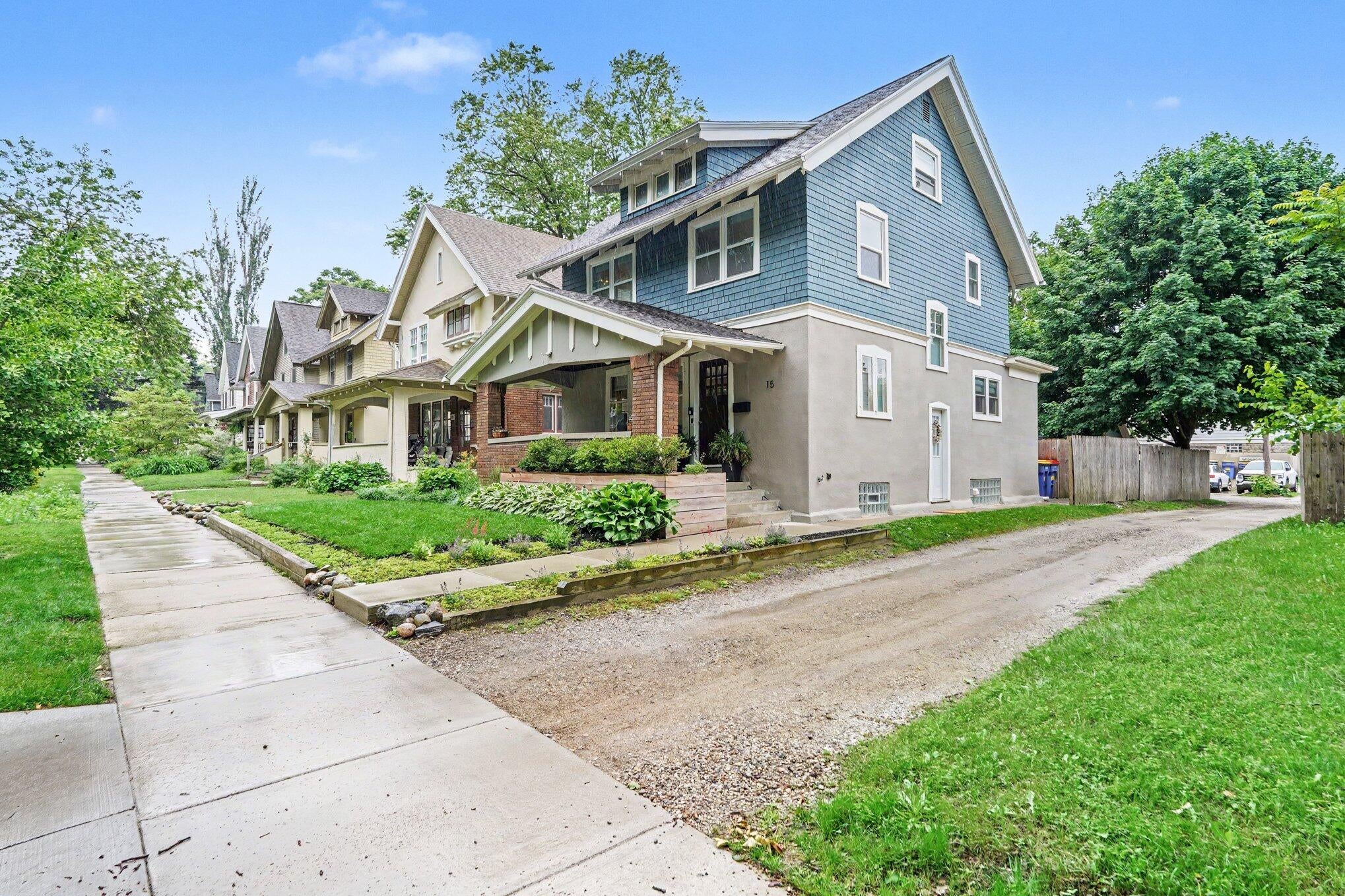 15 Auburn Avenue SE