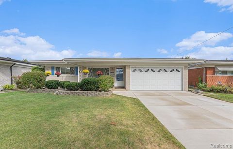 29362 Desmond Drive Warren City MI 48093