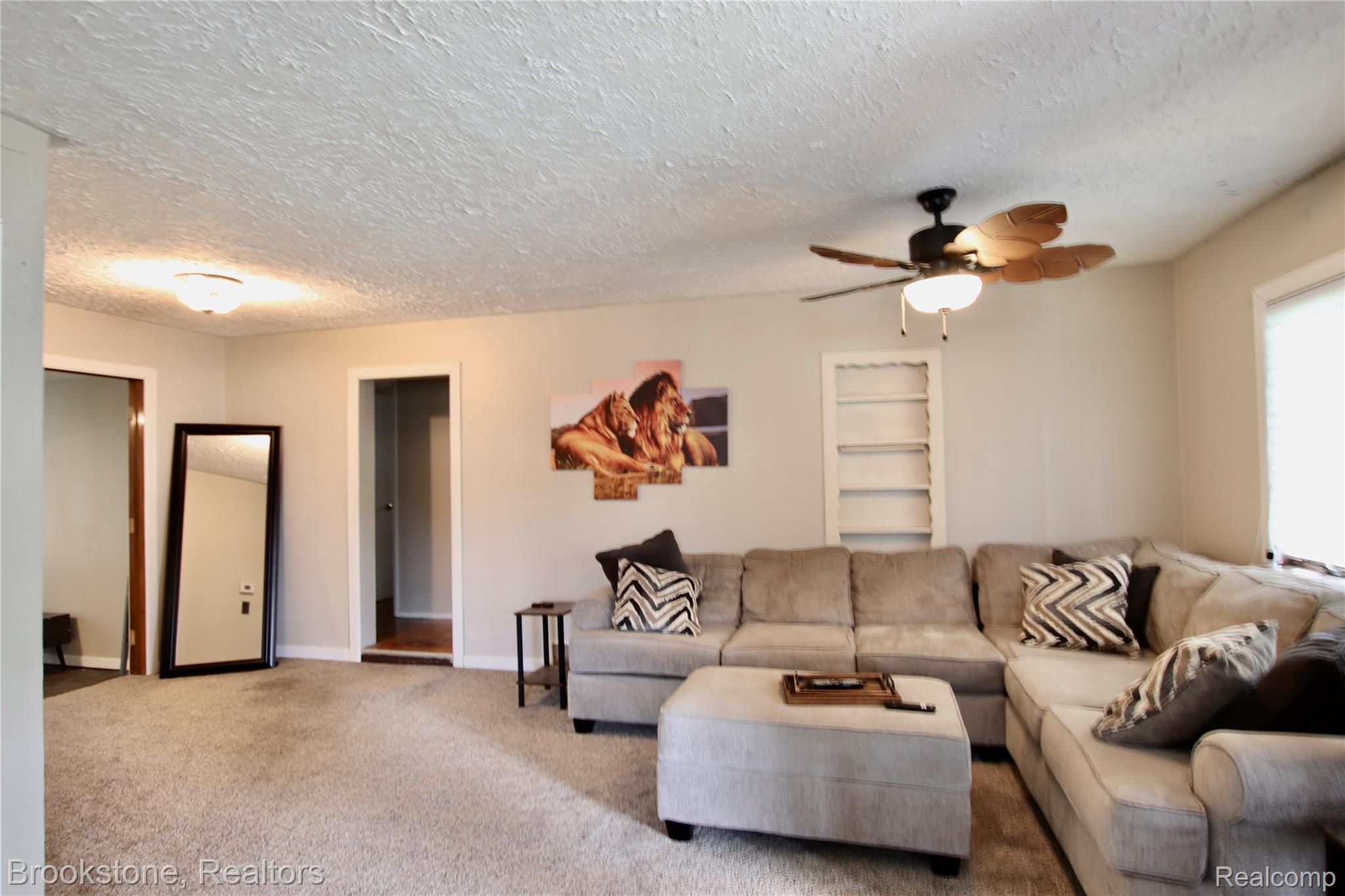 4303 Columbine Avenue