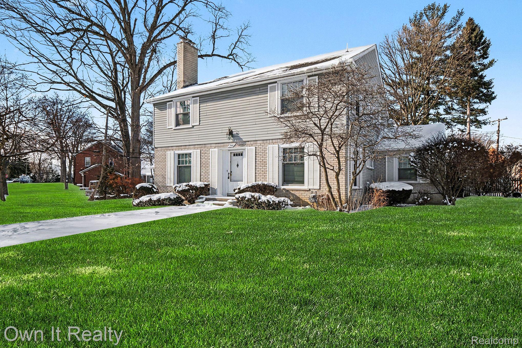 746 S Highland Street