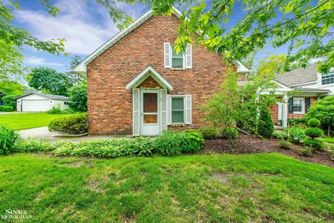 213 Muir Road Grosse Pointe Farms City MI 48236