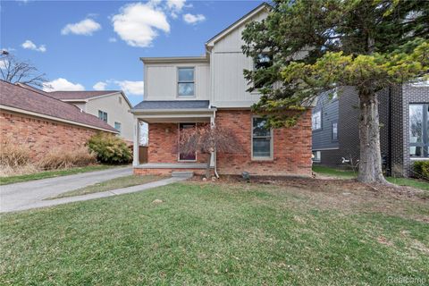 2635 Dorchester Road Birmingham City MI 48009