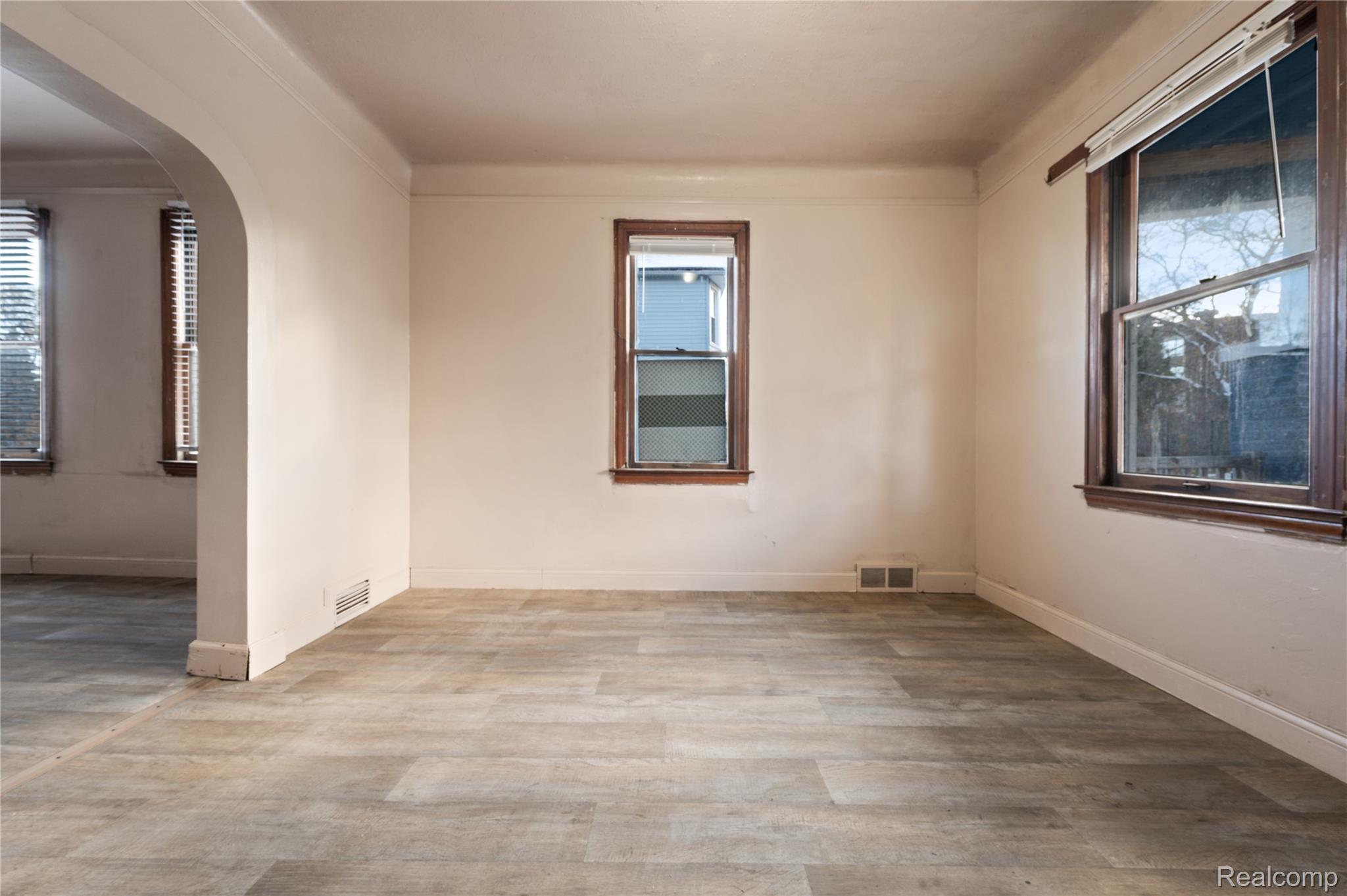 3882 Lillibridge Street