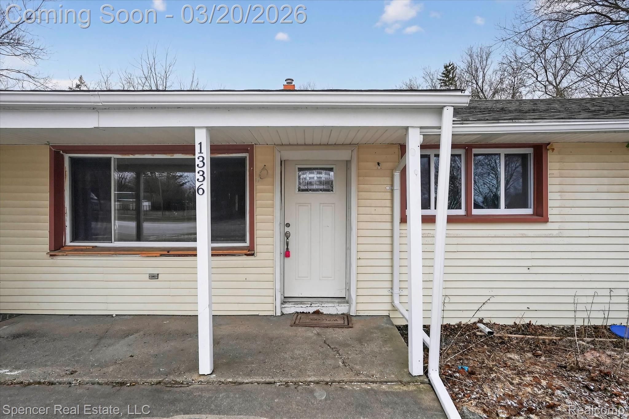 1336 E Long Lake Road