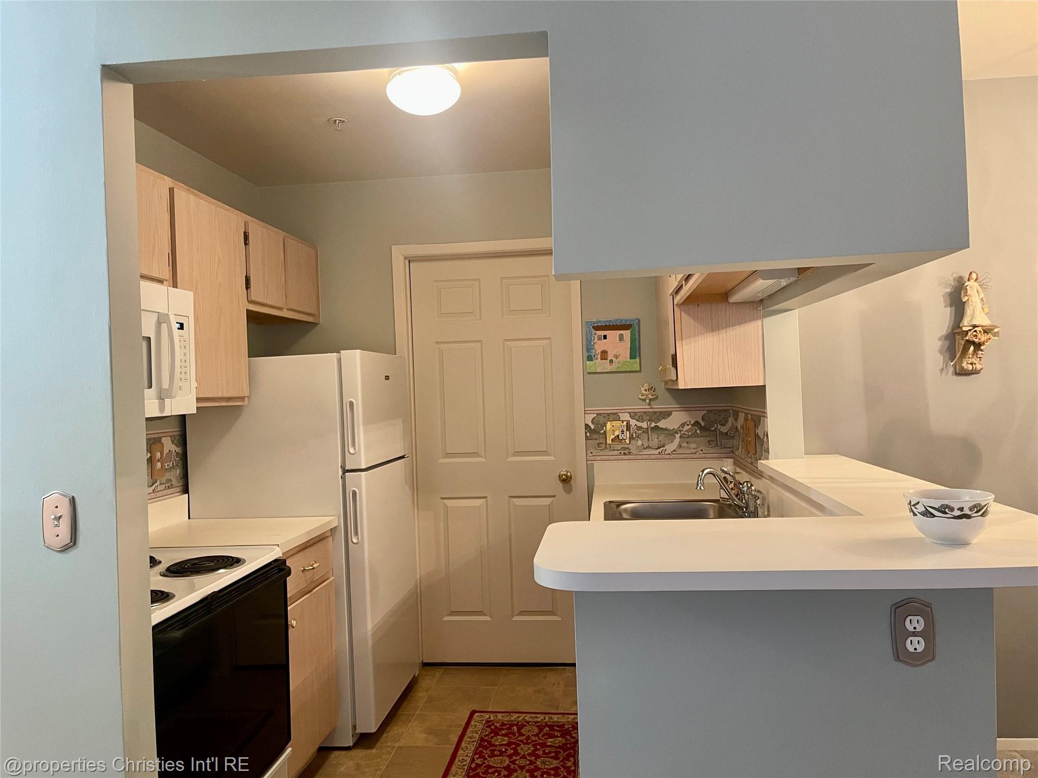 22254 S Cape Cod Way