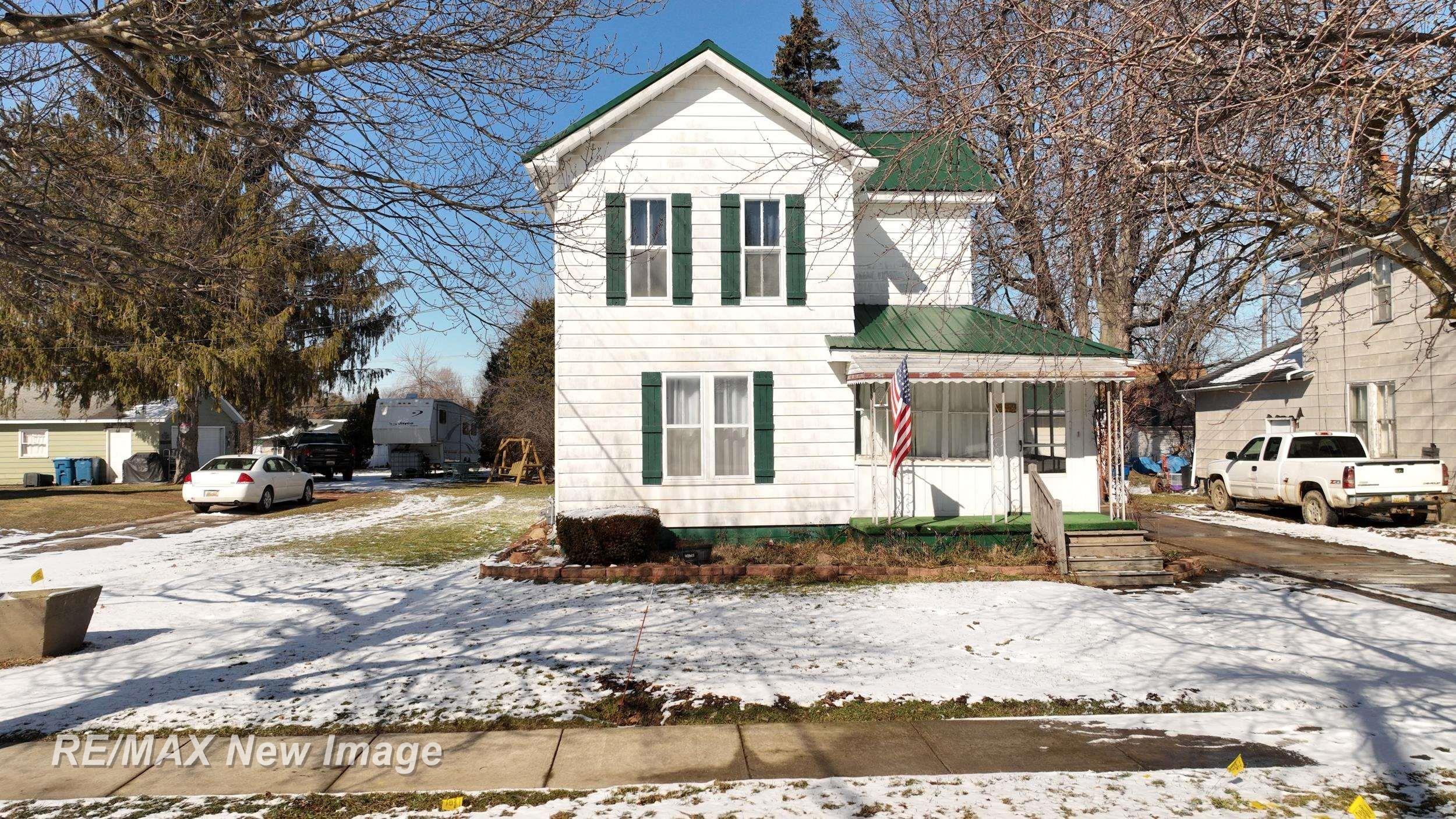 4814 Center Street