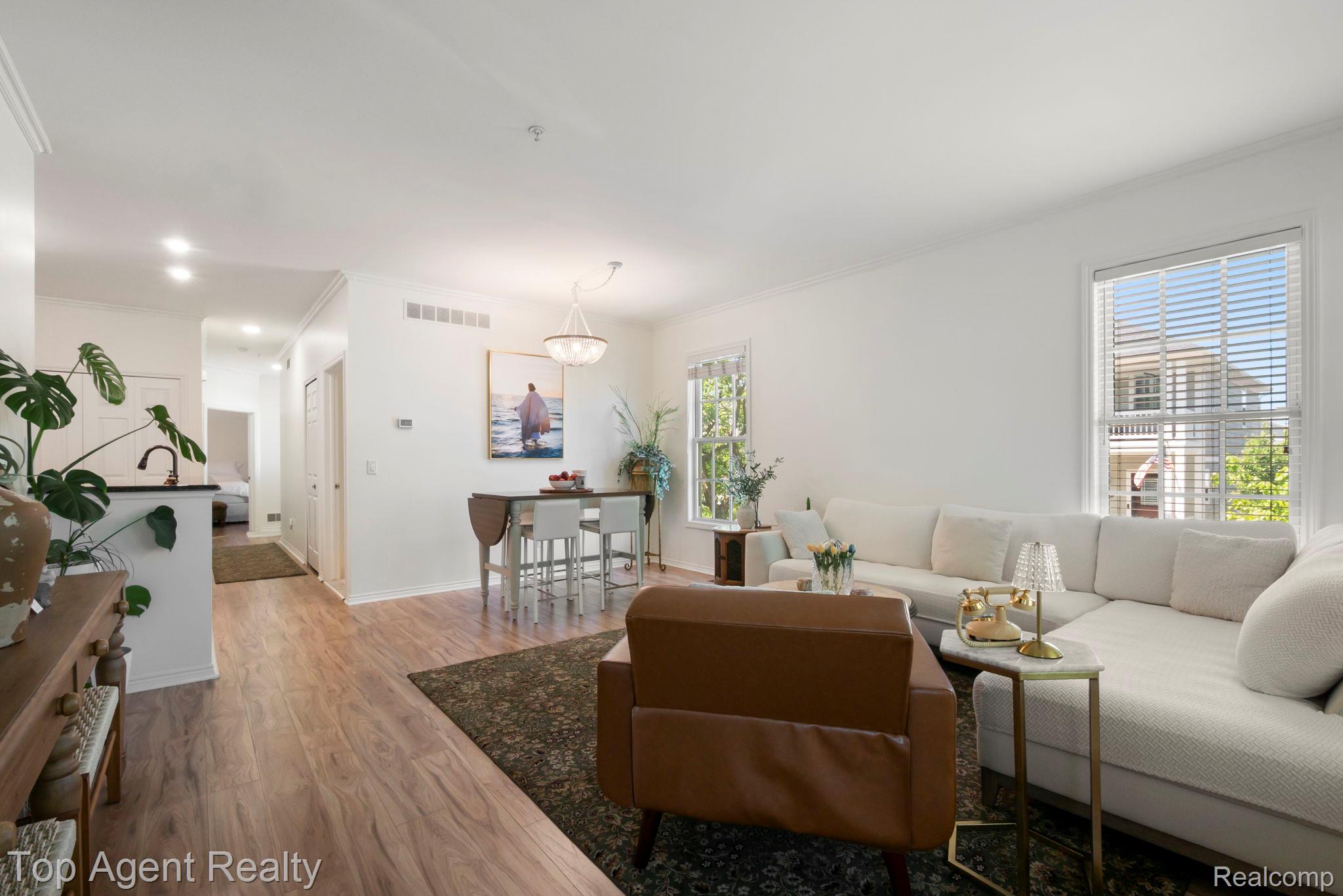 292 Beverly Avenue