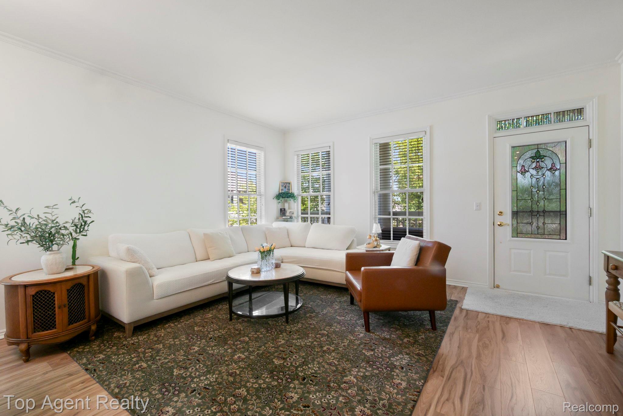 292 Beverly Avenue