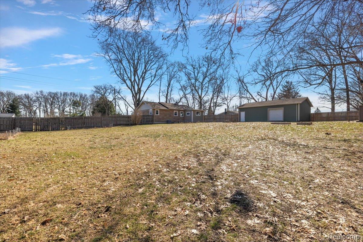 5275 Lake Grove Drive