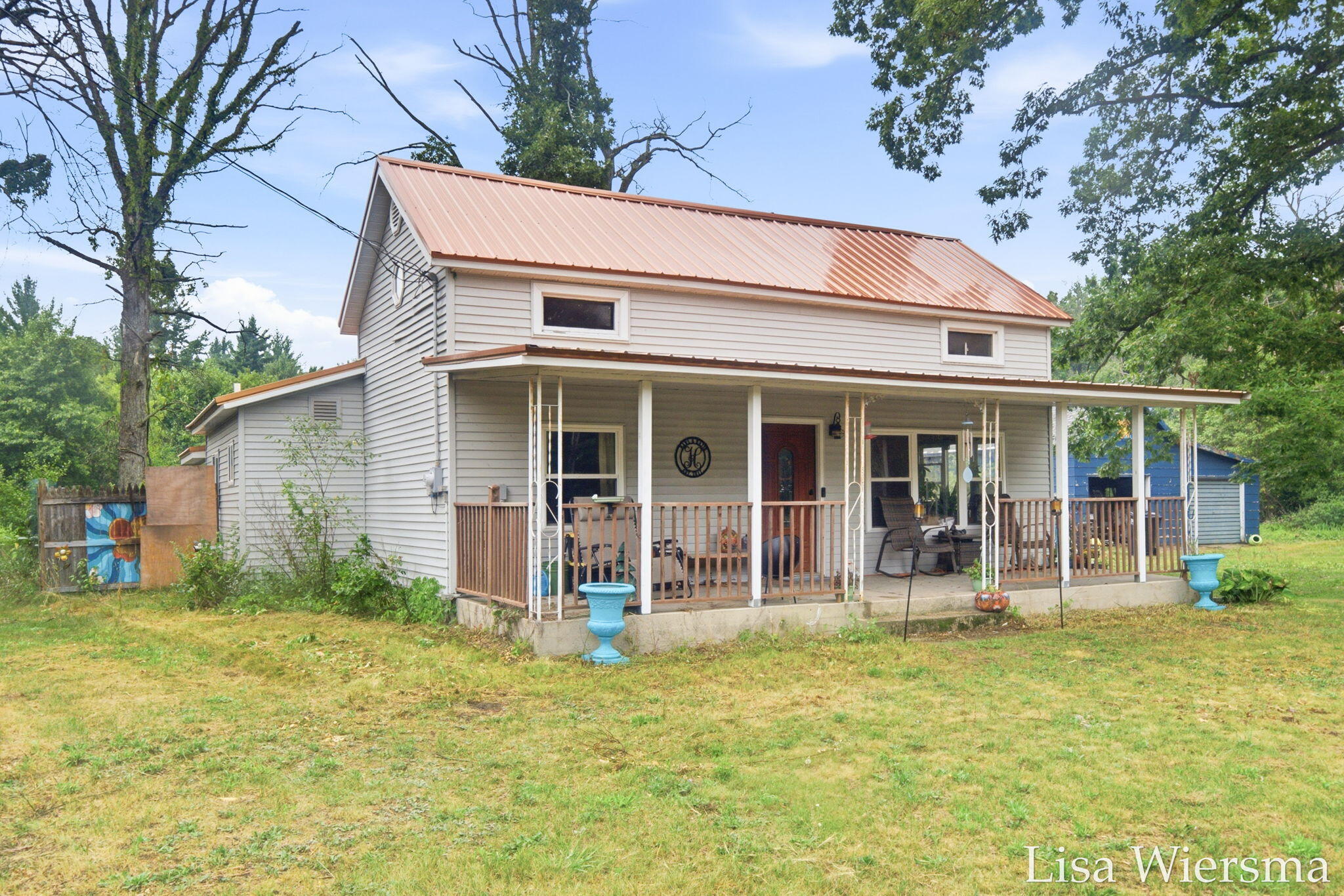 4393 E 8th Street