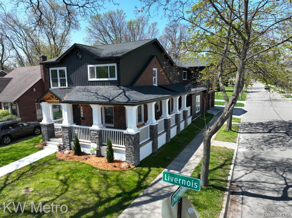 Photo of 695 LIVERNOIS Street #1, Ferndale City, MI 48220 (MLS # 20261040088)