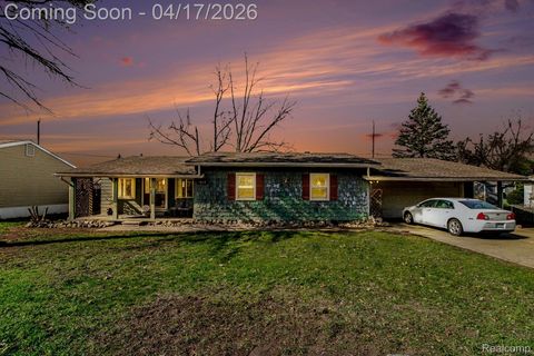 1612 Connecticut Street Wolverine Lake Village MI 48390