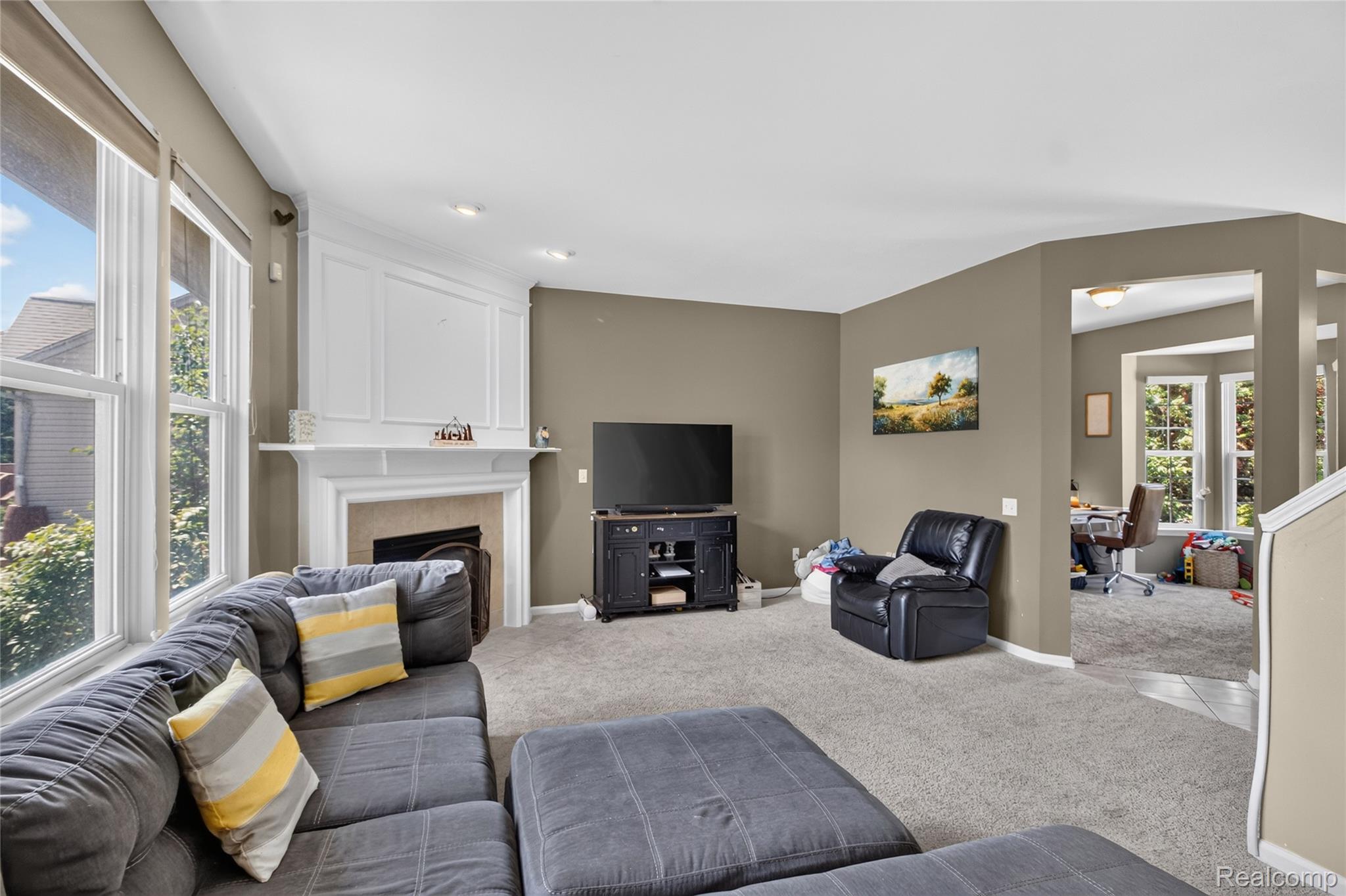 27985 S Mockingbird Drive