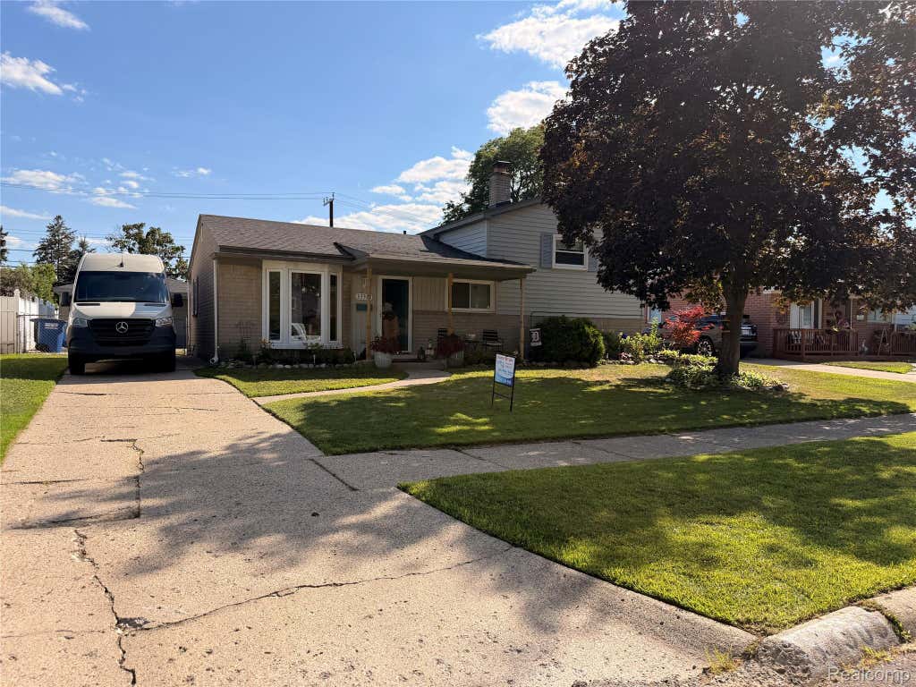 Photo of 33303 Lynx Street, Westland City, MI 48185 (MLS # 20261057273)