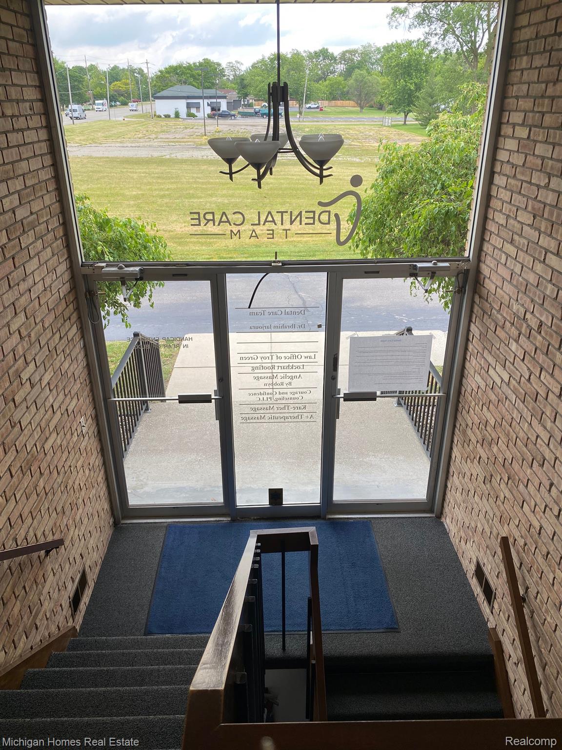2290 E HILL Road 104