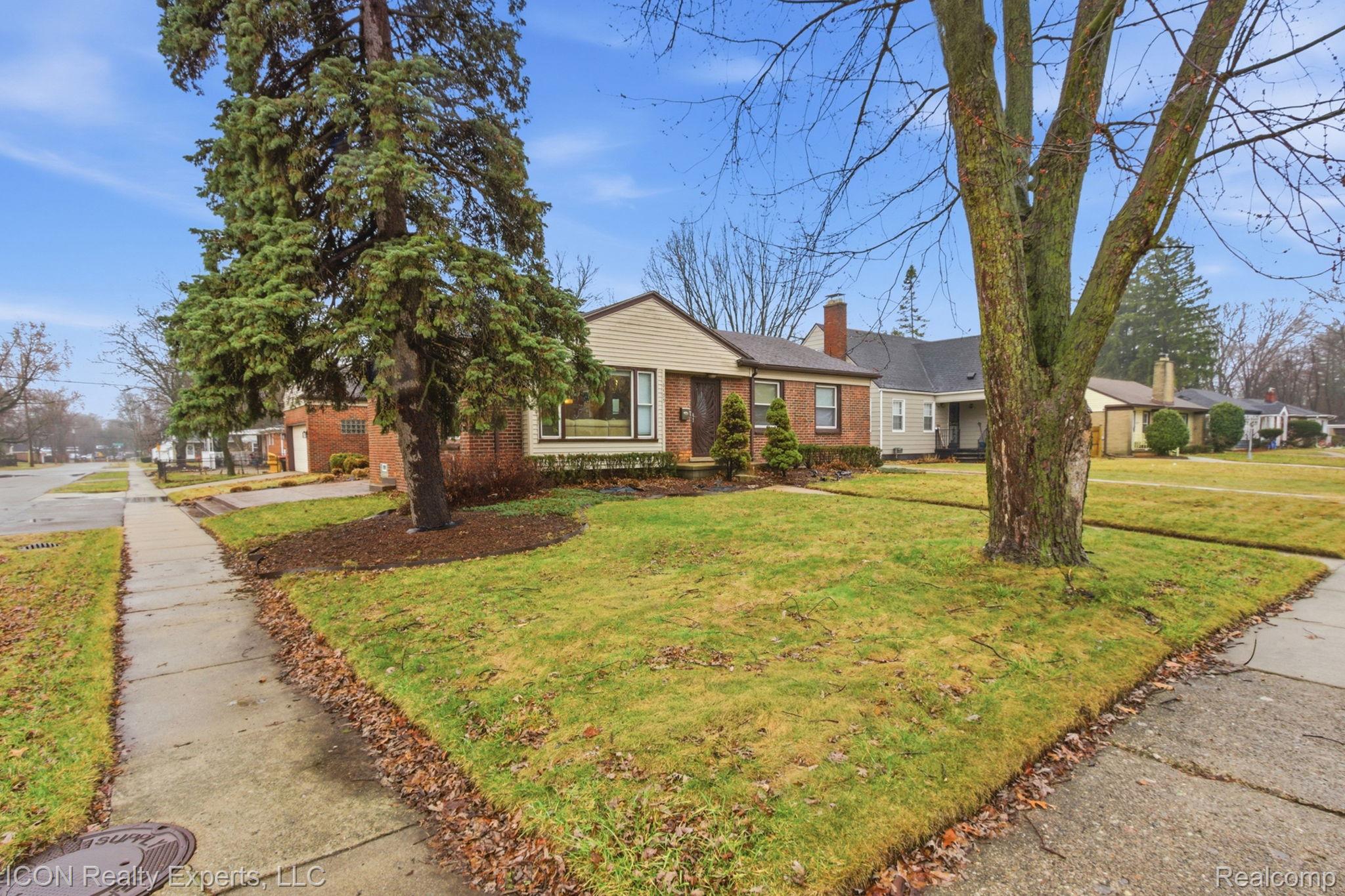 18405 Westover Avenue