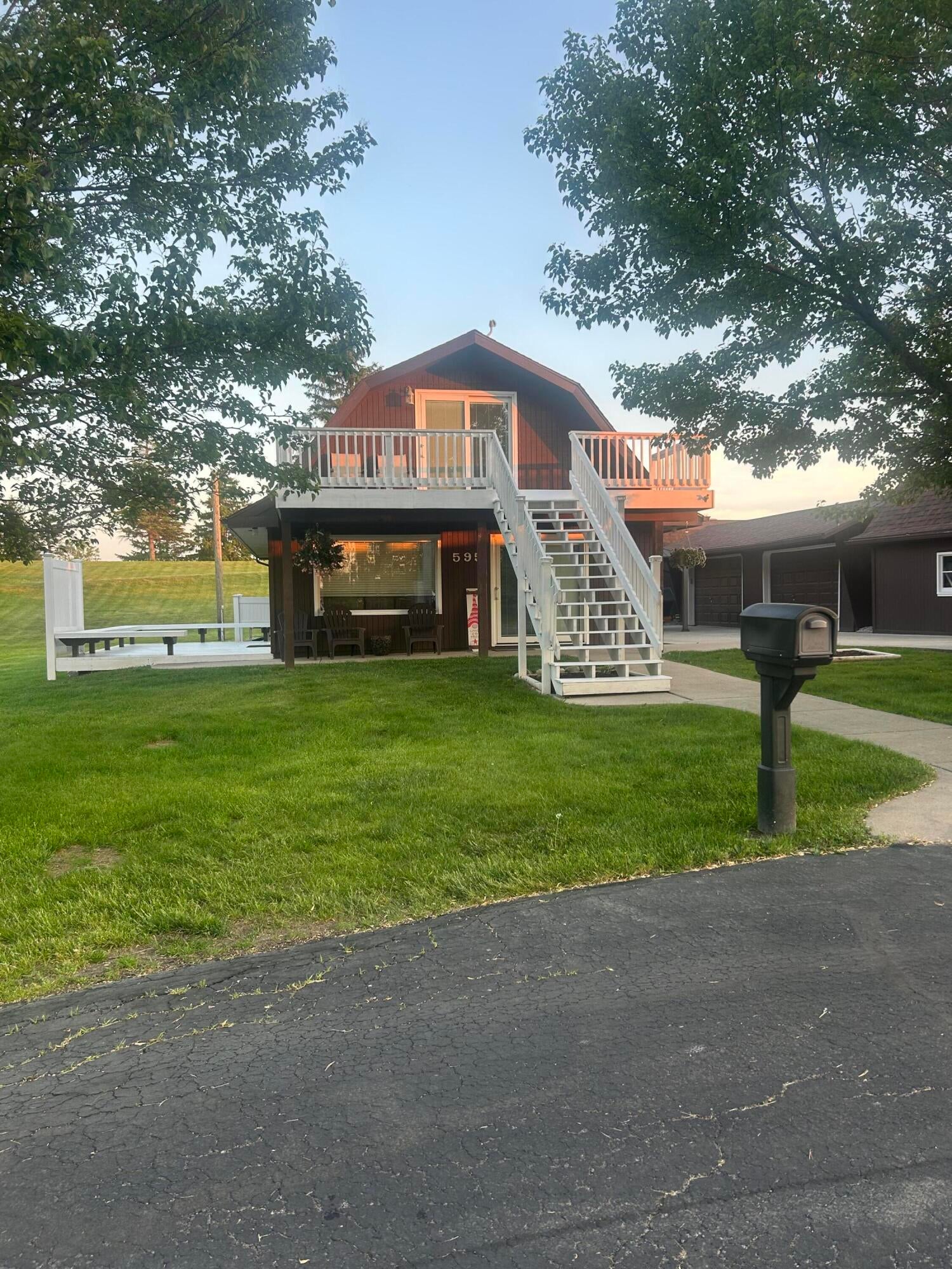 595 Rolling Meadows Drive