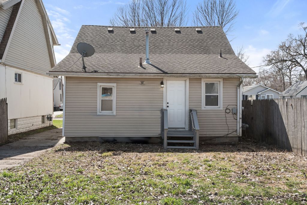 listing image 24