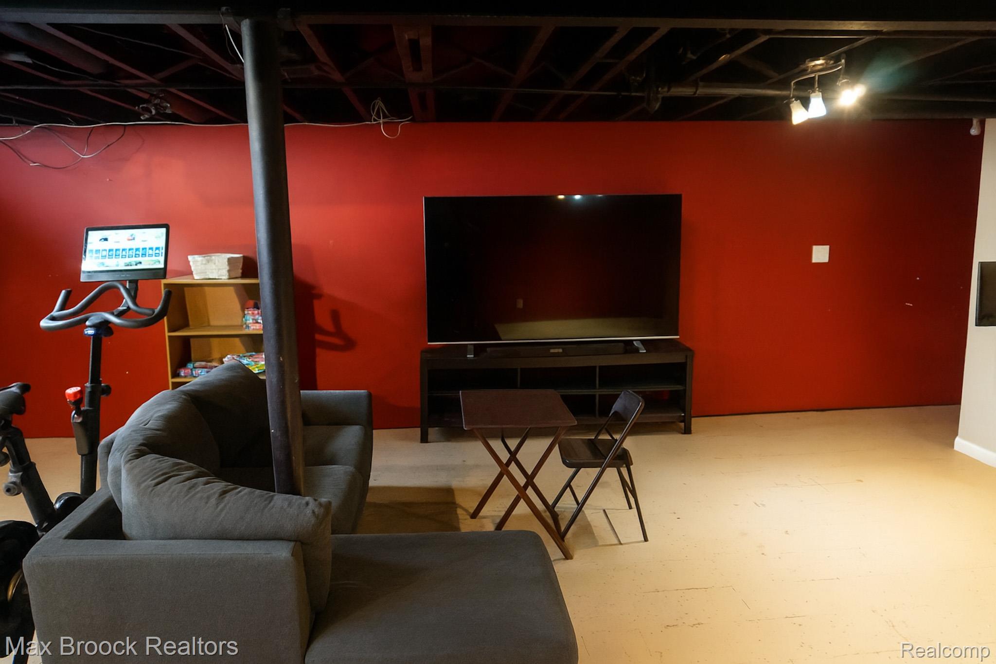 8223 San Marco Boulevard