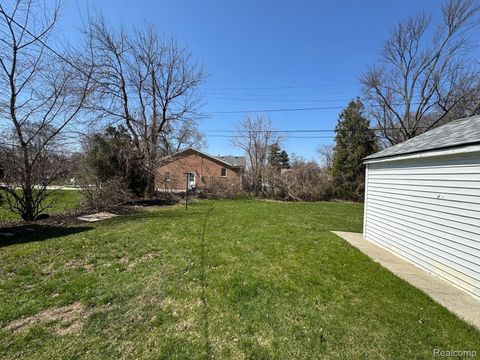 Tiny photo for 24025 CUNNINGHAM Avenue, Warren City, MI 48091 (MLS # 20251060995)