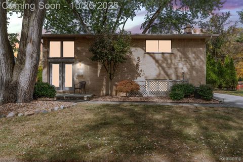 31126 Grennada Street Livonia City MI 48154