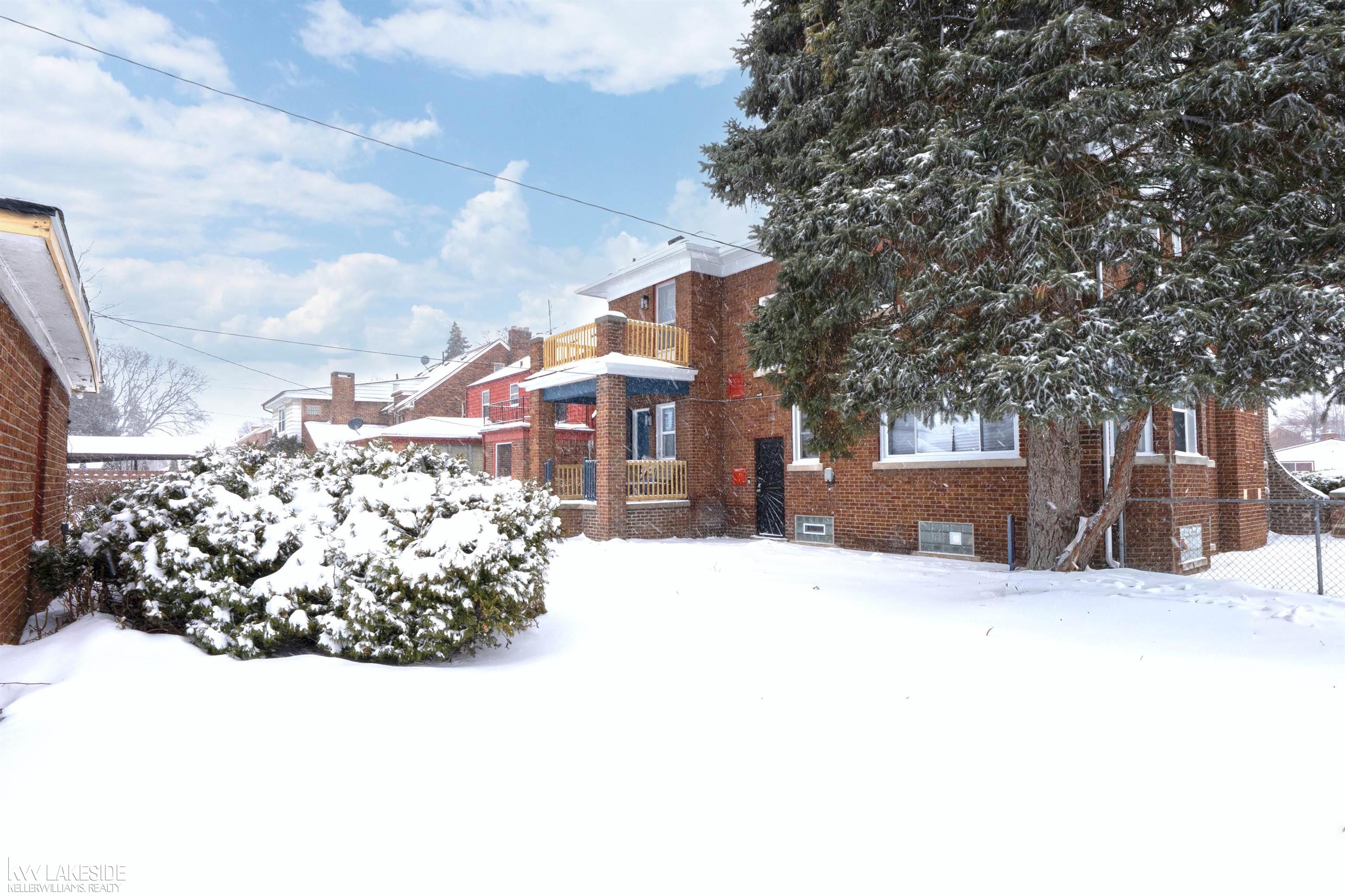 14054 Woodmont Avenue