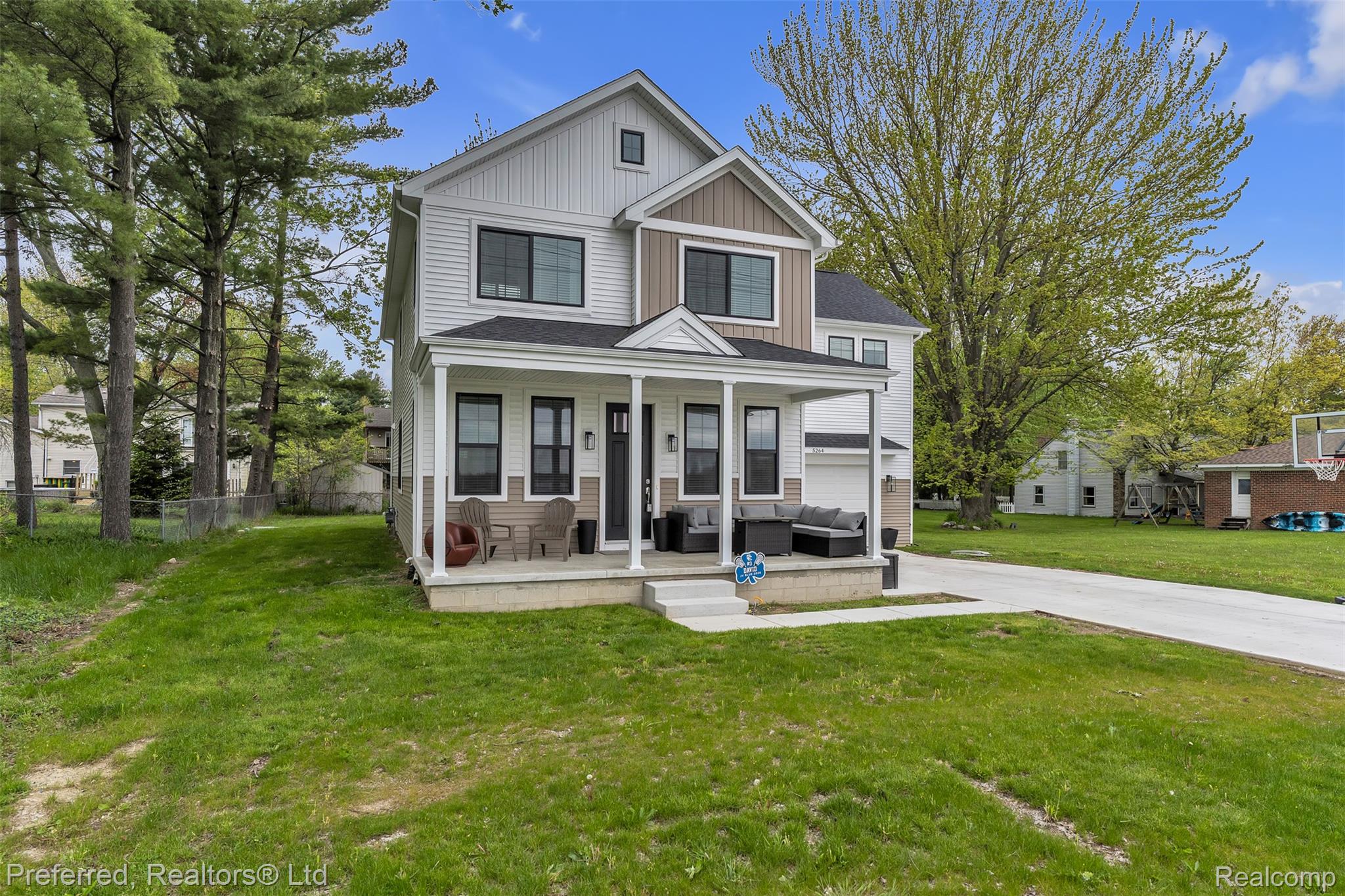 5264 Cooley Lake Road