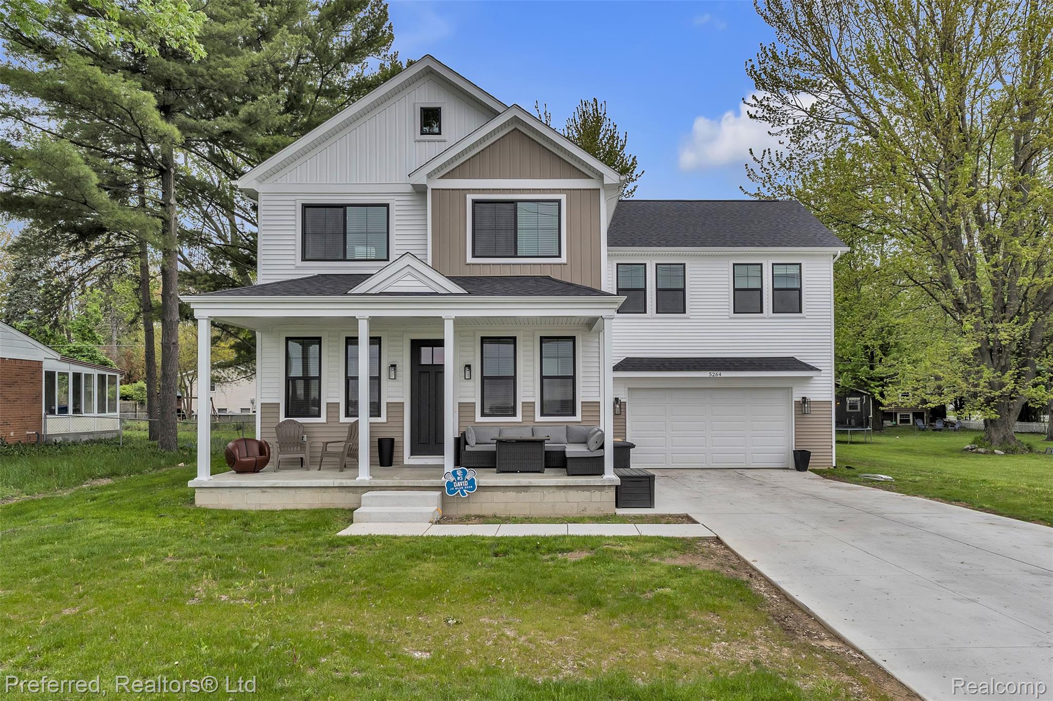 5264 Cooley Lake Road