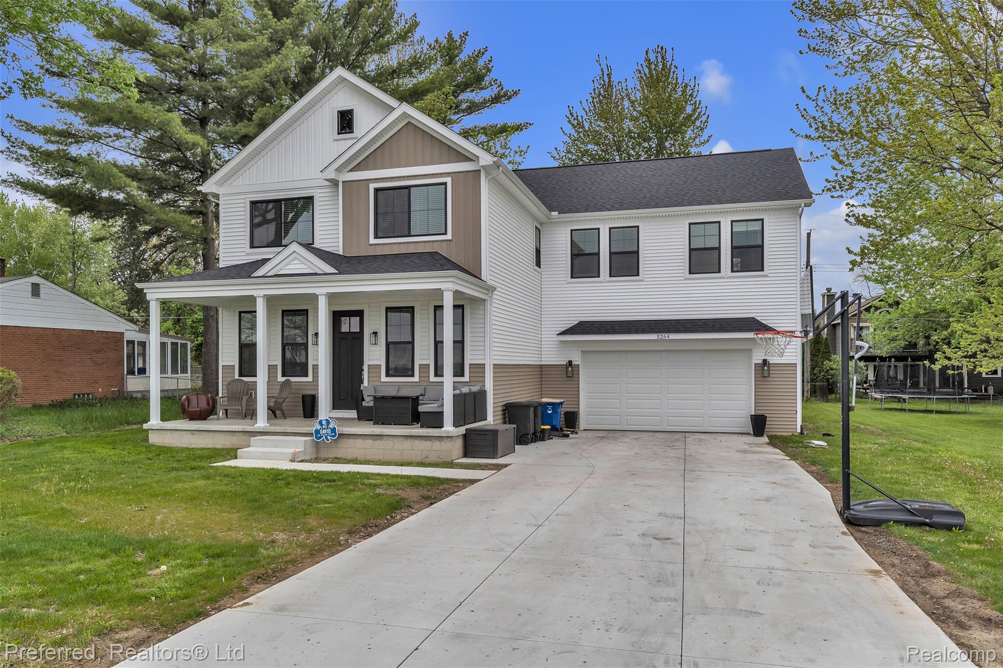 5264 Cooley Lake Road
