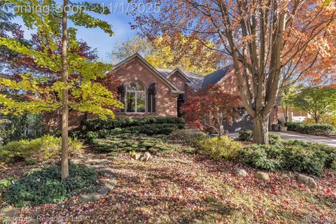 39346 Zofia Avenue Sterling Heights City MI 48313