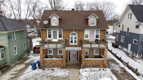 32 Augusta Avenue Pontiac City MI 48341