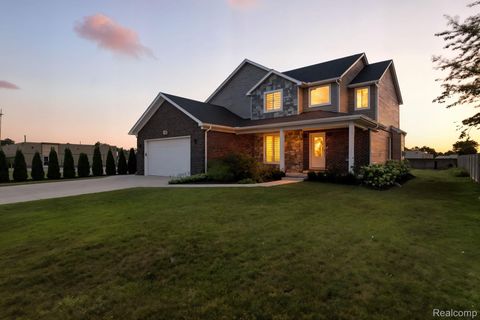 37147 Dundee Street Sterling Heights City MI 48310