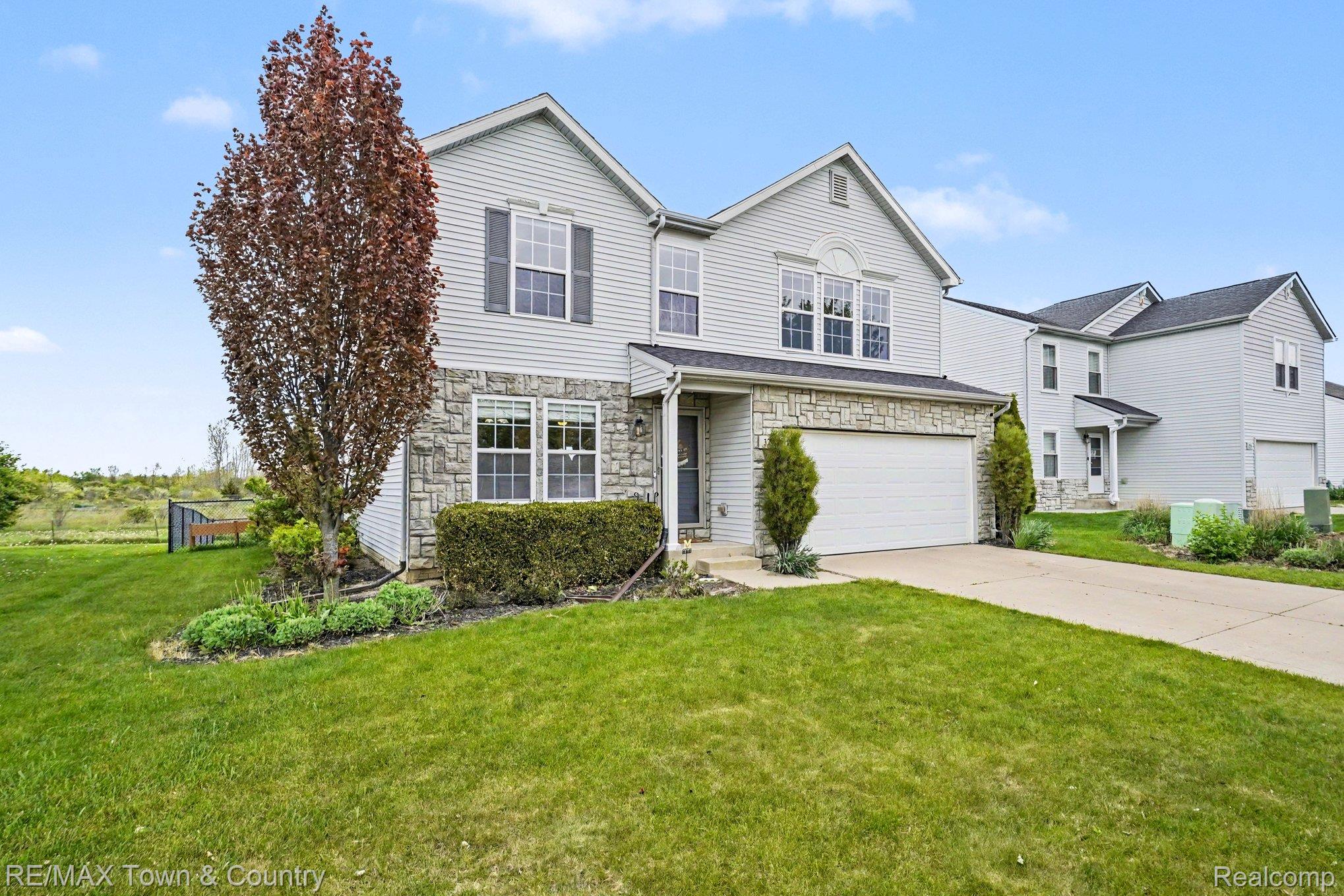 3253 Pine Run Drive