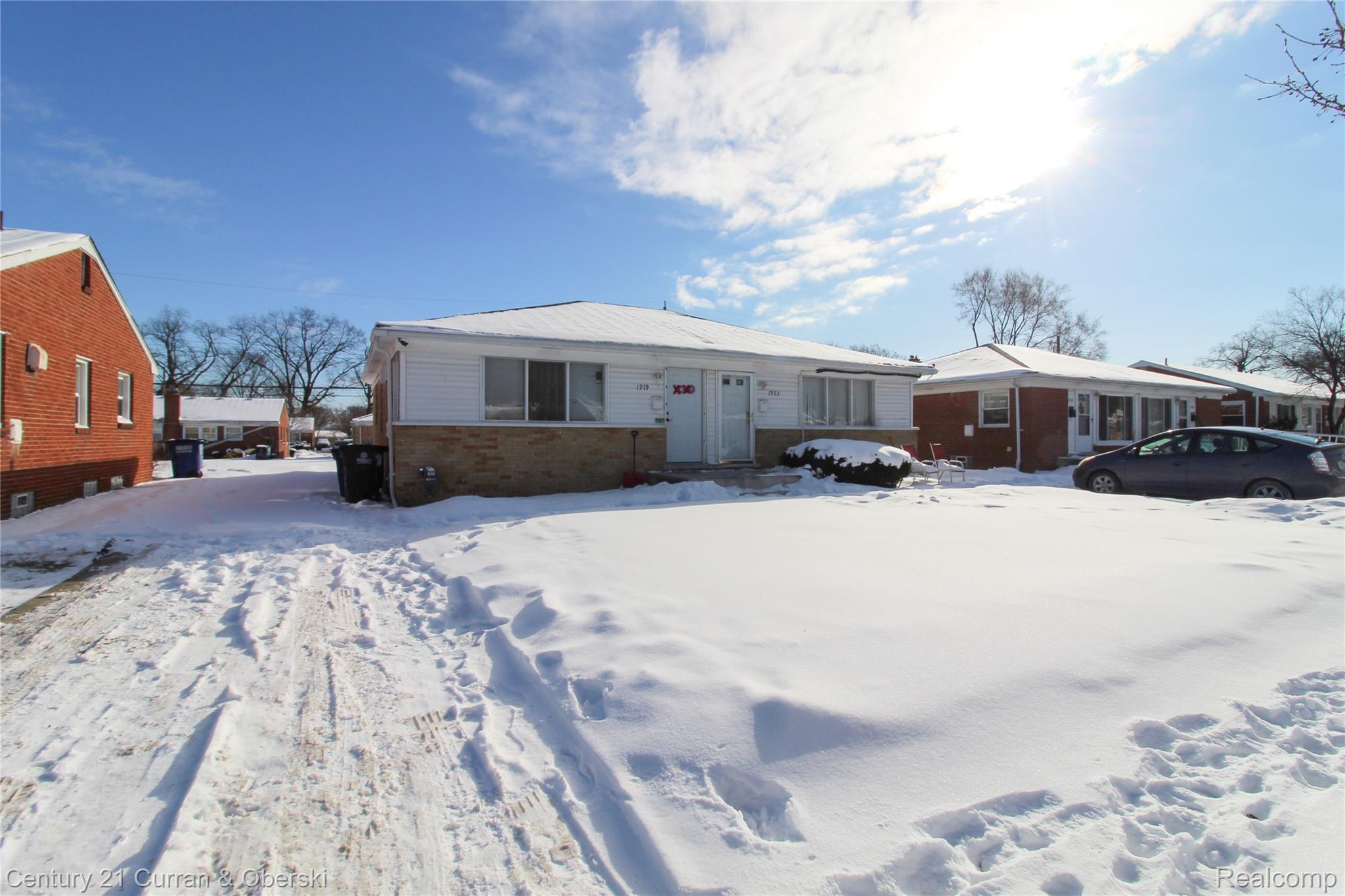 1923-1919 Stieber Street