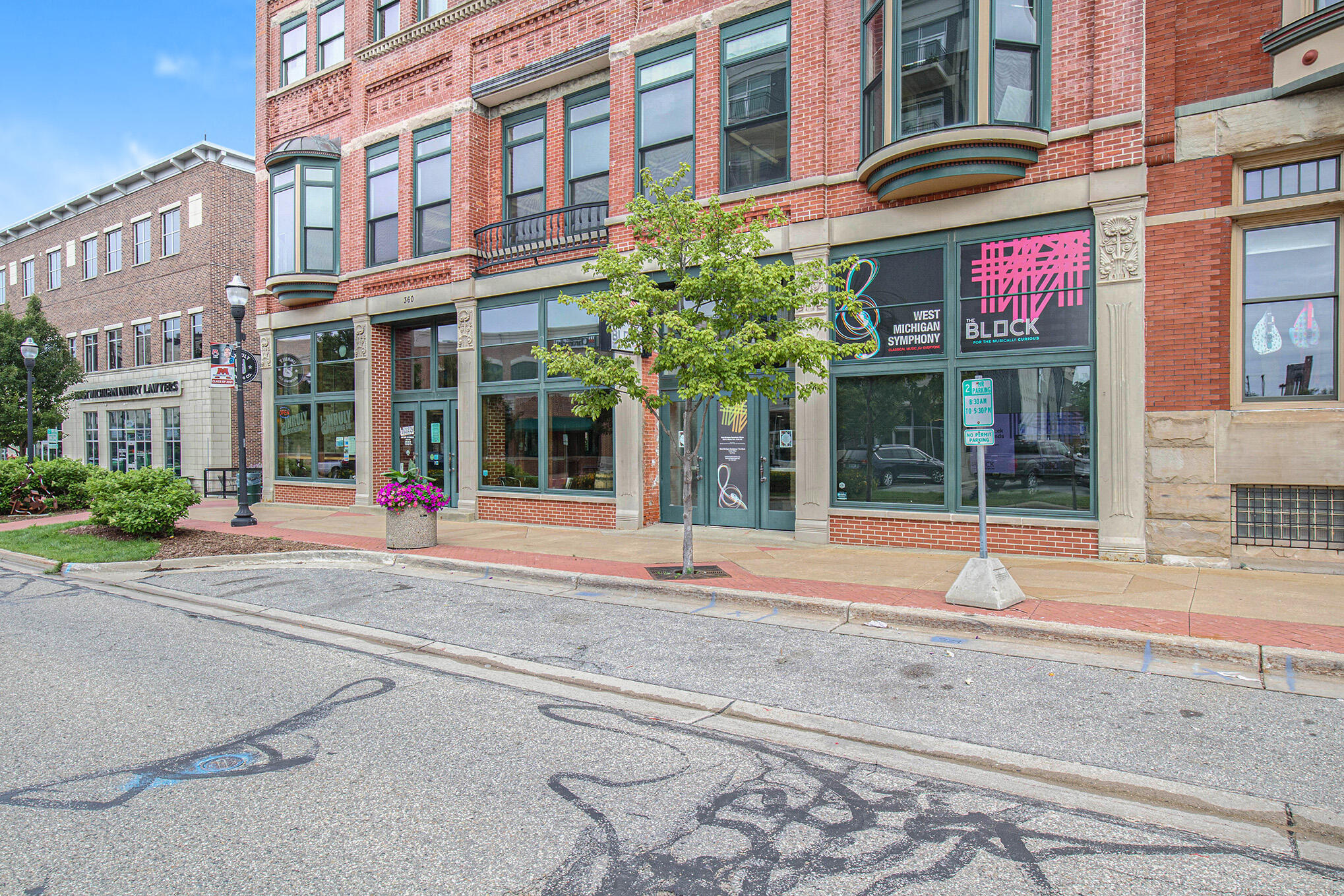 360 W Western Avenue