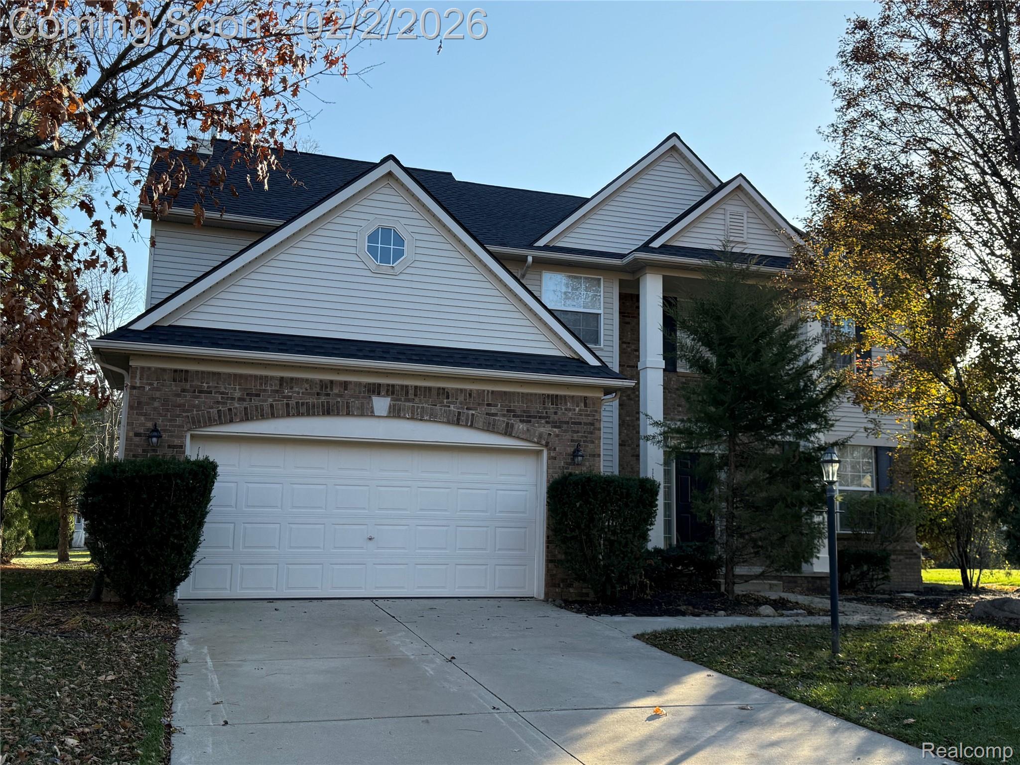 1366 Cartwright Lane S