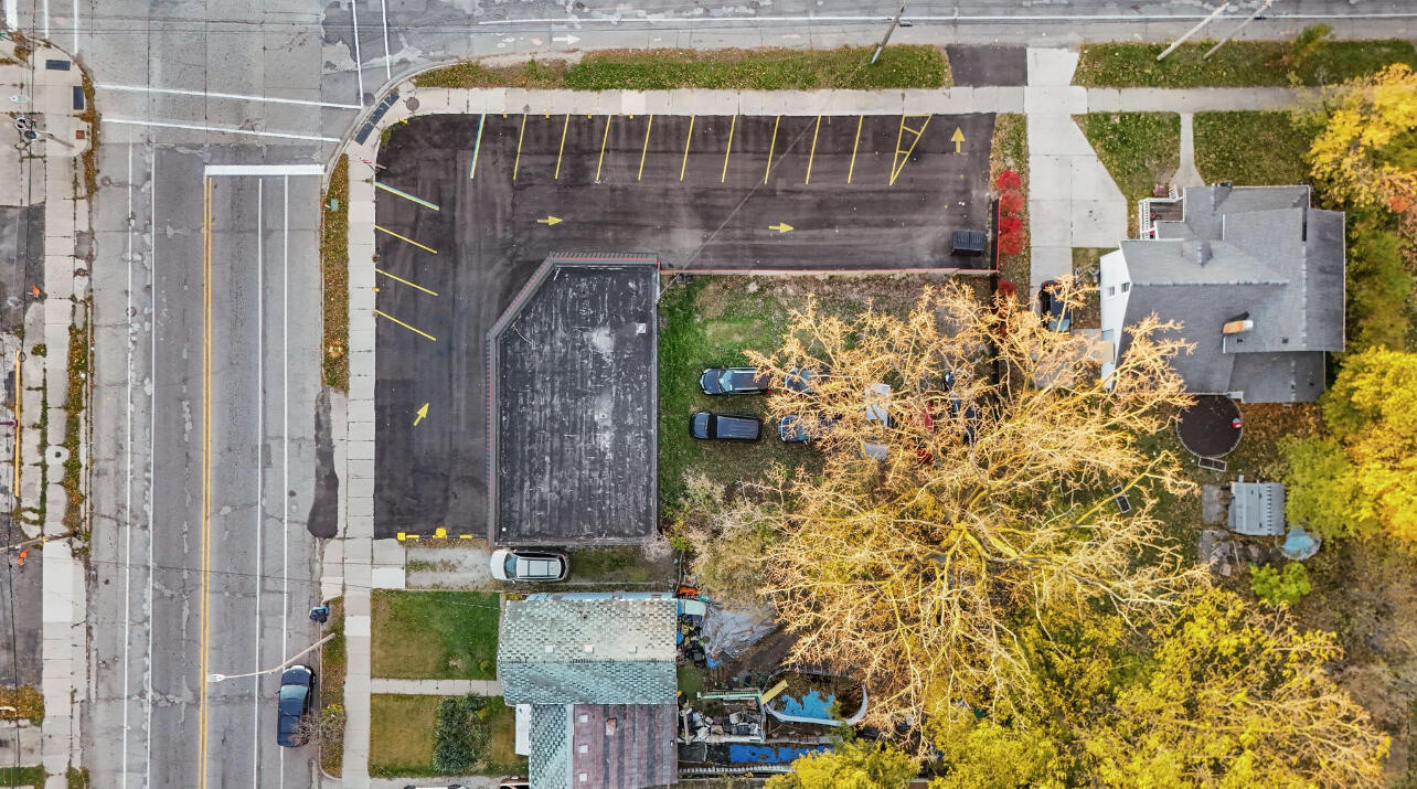 226 W Cesar E Chavez Ave