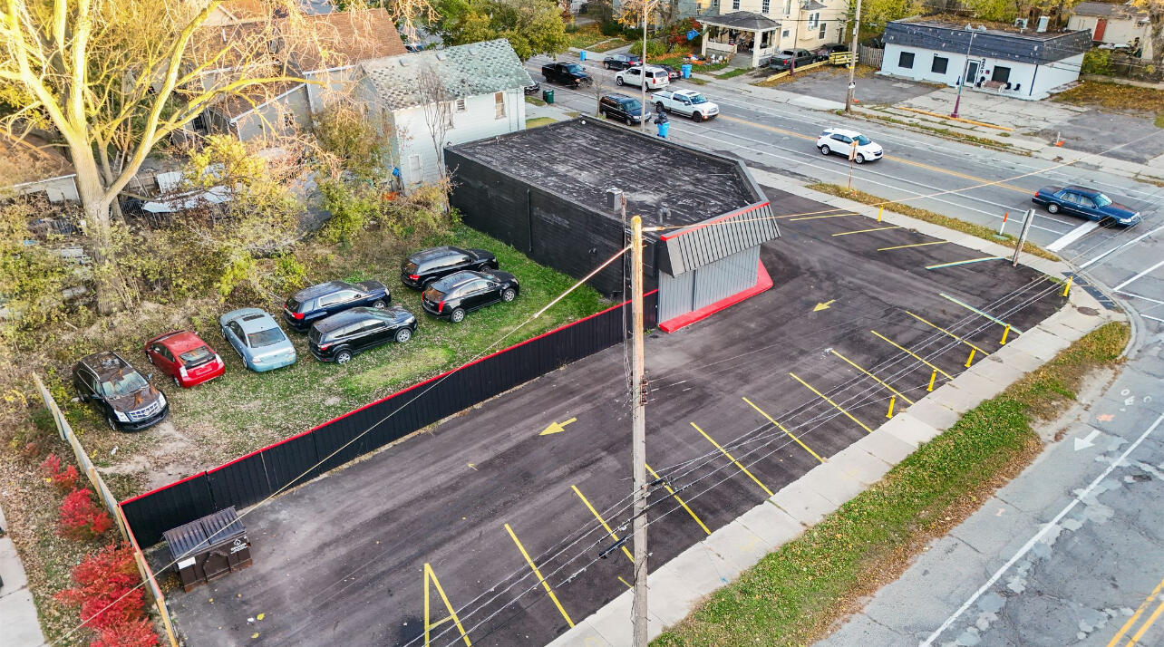 226 W Cesar E Chavez Ave