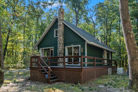 376 W Lincoln Street Merrill Township MI 49312