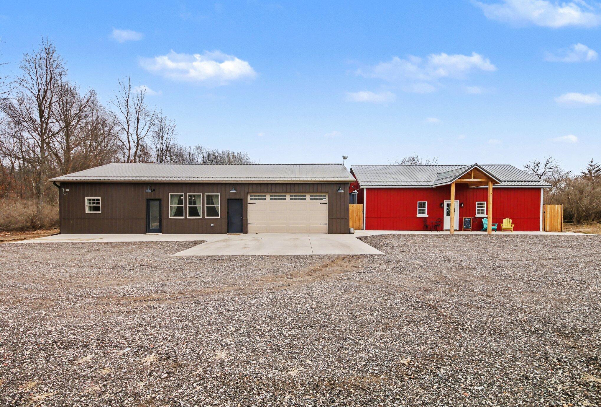 419 S Juniper Street NE