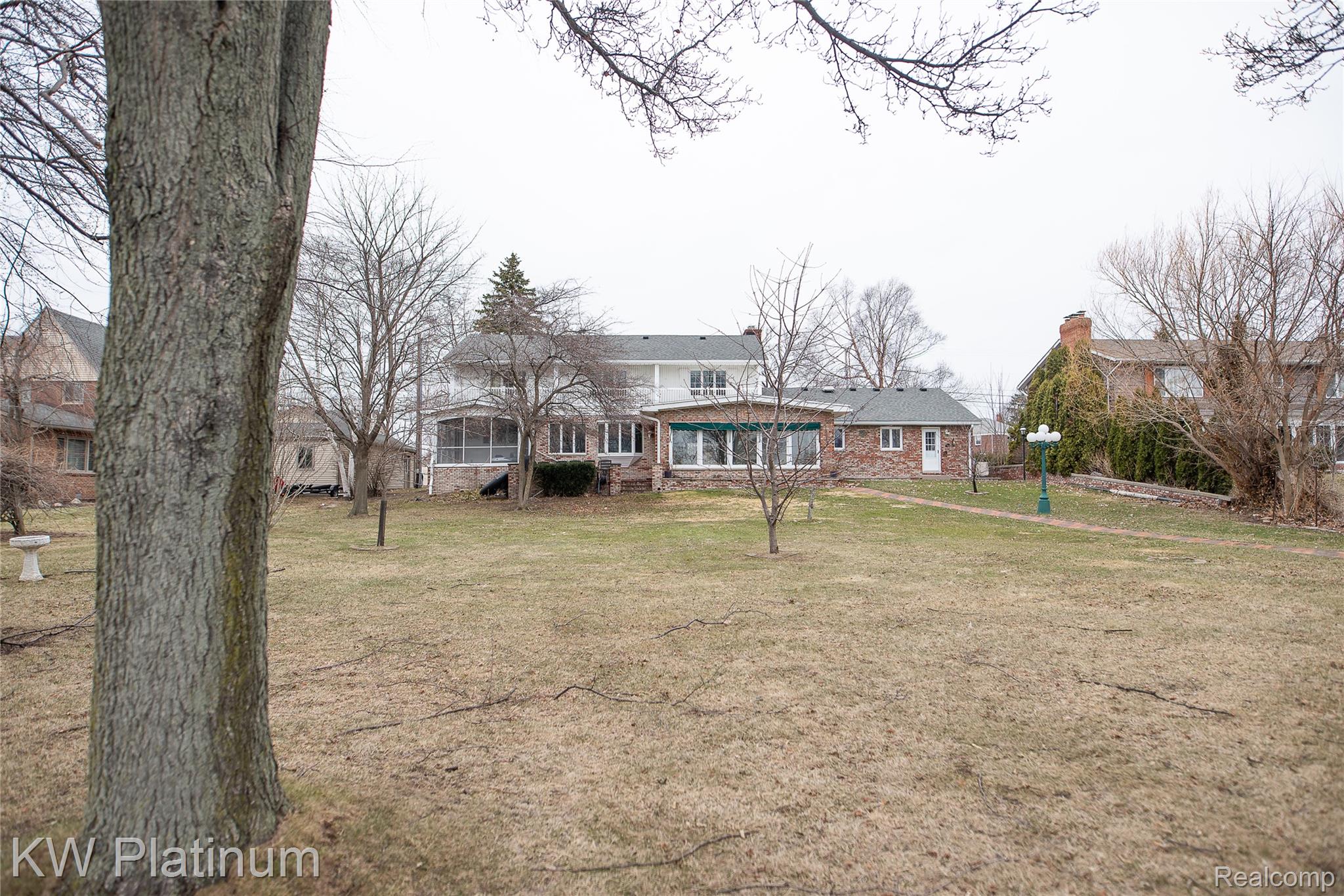 2894 Military Street