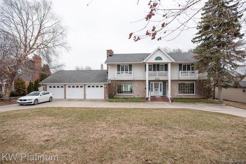 2894 Military Street Port Huron City MI 48060