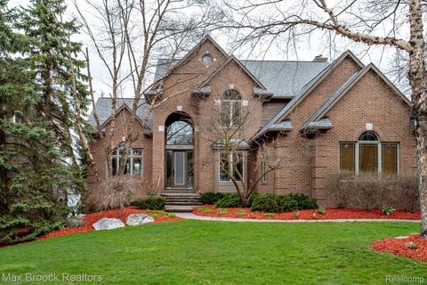 7080 Colony Drive West Bloomfield Charter Township MI 48323