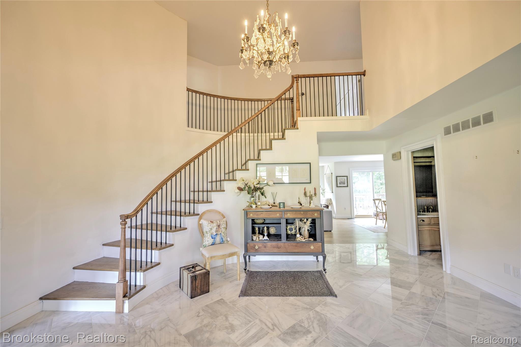 6044 Winged Foot Dr. Drive